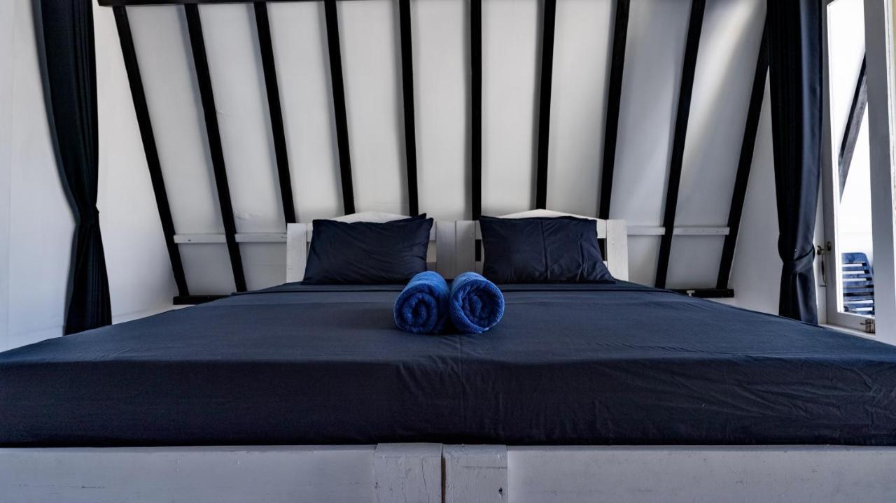 Sanctum Dive Bungalows With Private Pool Gili Trawangan Exteriör bild